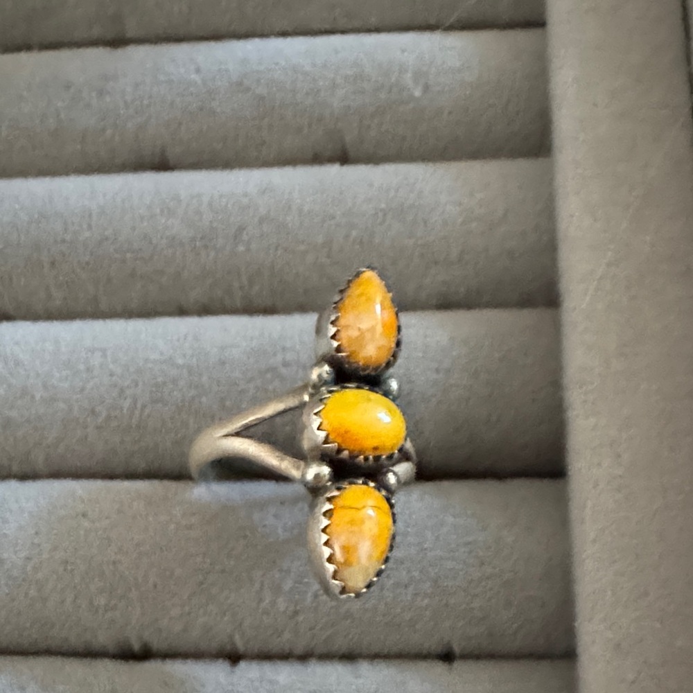 Elegant Silver and Yellow Gemstone Ring 925 sterling 9 coral